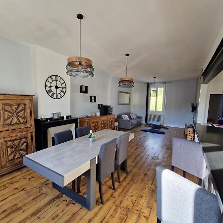 Appartement Spacieux, Wifi ,Cafe A Volonte Blaye-Les-Mines Экстерьер фото