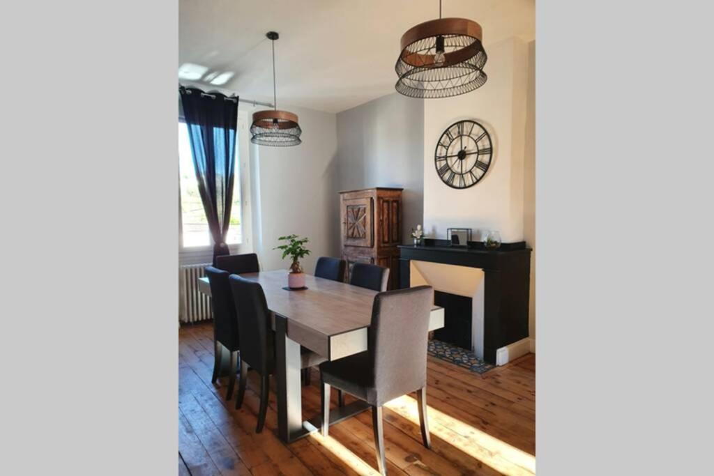Appartement Spacieux, Wifi ,Cafe A Volonte Blaye-Les-Mines Экстерьер фото